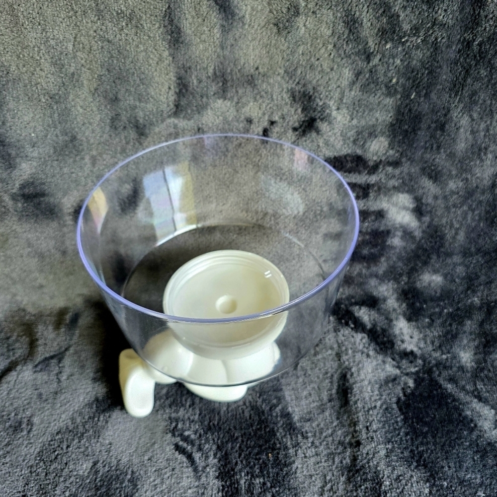 New Easter plastic White Bunny Truffle Bowl / vase for flower/ egg filling - Picture 2 of 5